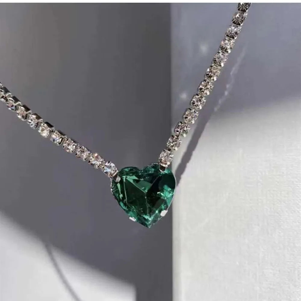 2021 Luxury Vintage Green Heart Pendant Necklace Rhinstone Choker Necklace for Women Luxury Crystal Tennis Chain Choker Collar