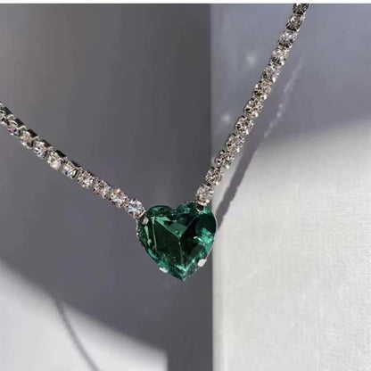 2021 Luxury Vintage Green Heart Pendant Necklace Rhinstone Choker Necklace for Women Luxury Crystal Tennis Chain Choker Collar